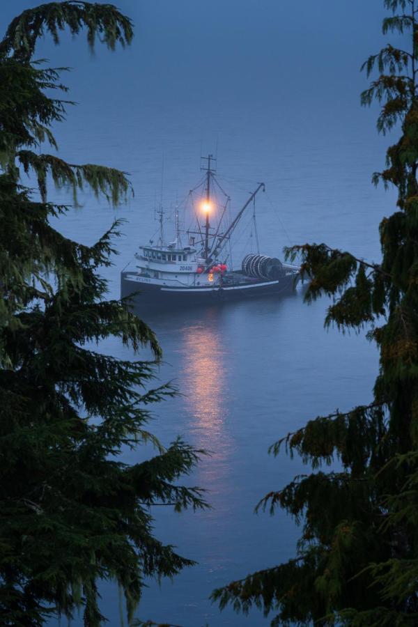 Villa Bjorn Holm Port Renfrew Exterior foto