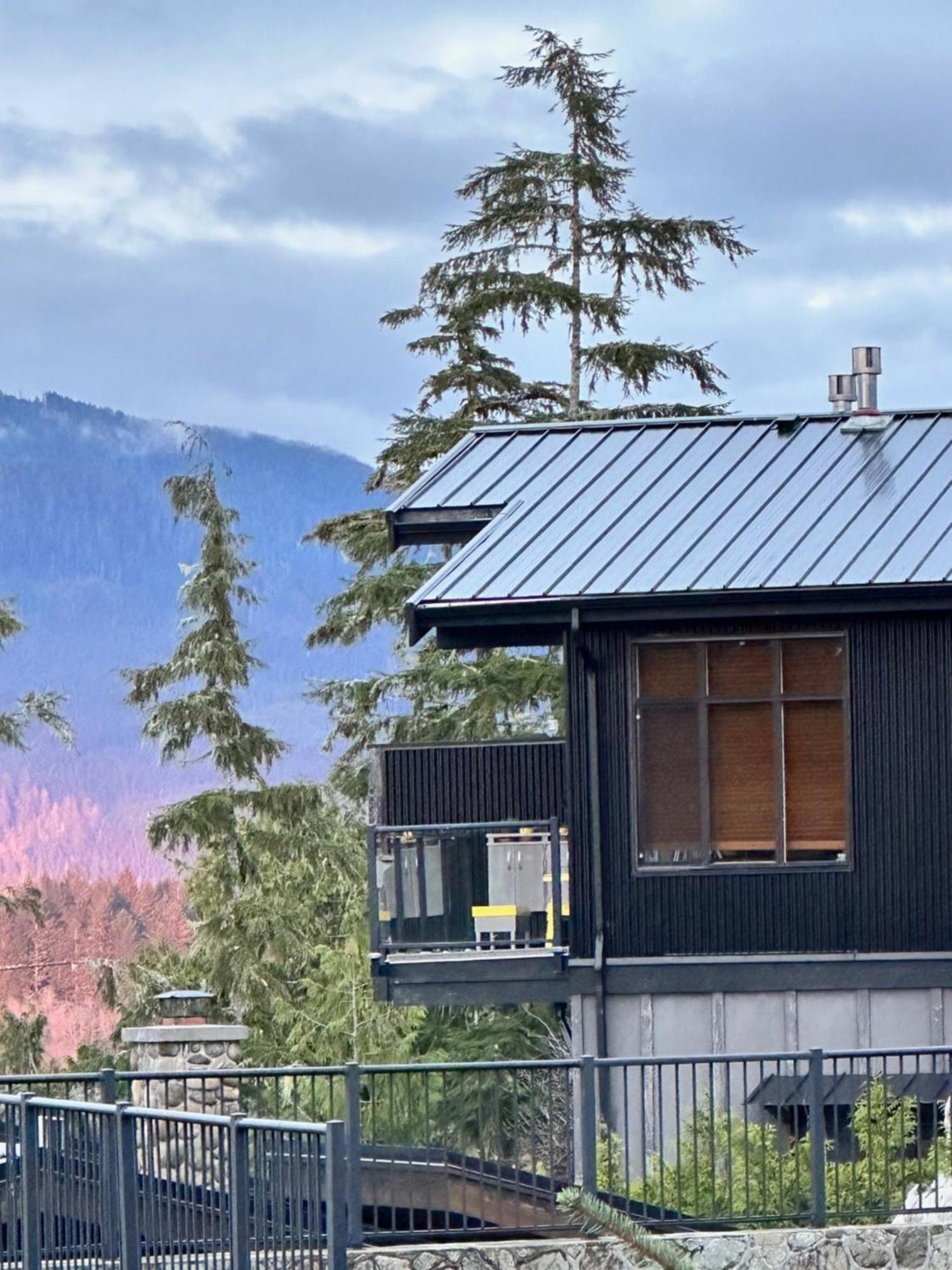 Villa Bjorn Holm Port Renfrew Exterior foto